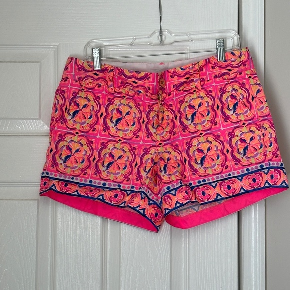 Excellent Lilly Pulitzer Callahan Cotton Shorts in Pink Fusion, size 8 - Picture 1 of 6